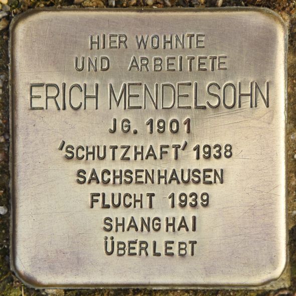 Stolperstein für Erich Mendelsohn, von Christian Michelides, CC BY-SA 4.0 Stolperstein für Erich Mendelsohn, von Christian Michelides, CC BY-SA 4.0